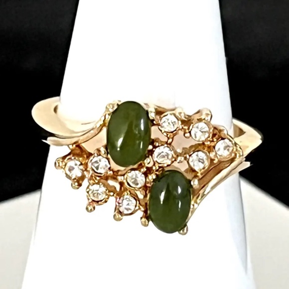 Vintage Jade Ring With Austrian Crystal Accents 14K Gold Electroplate - Picture 2 of 3